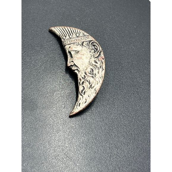 Vintage Bearded Man in the Moon Crescent Shaped Crown Celestial Brooch - Picture 6 of 6